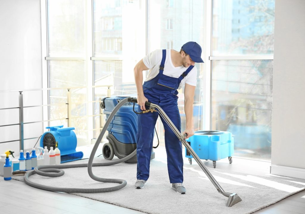 شركة الصفرات لتنظيف الشقق بالرياض خبراء في خدمات التنظيف والتعقيم